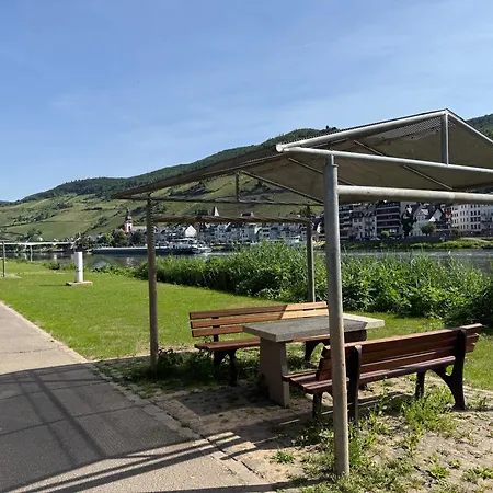 Moselurlaub In Stilvollem Ambiente 아파트