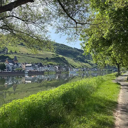 Moselurlaub In Stilvollem Ambiente 첼 안 데어 모젤